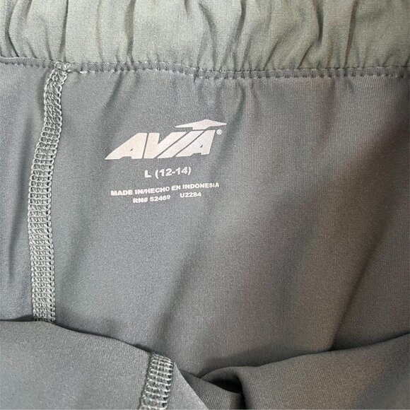 Avia Women’s Running Shorts Olive Green Size L Fits Medium Inner Liner w/Pockets - Picture 6 of 6
